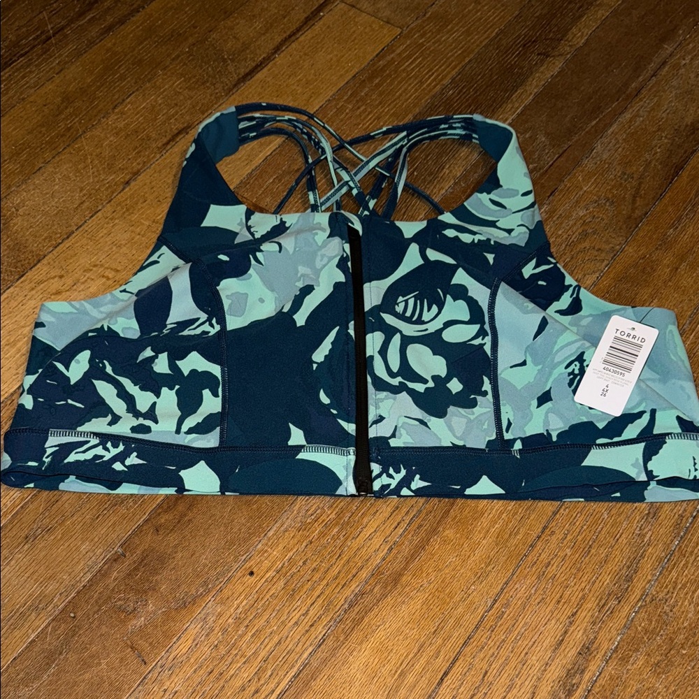 NWT Torrid sports bra